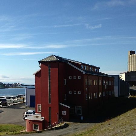 Nordkapp Vandrerhjem Honningsvåg Buitenkant foto