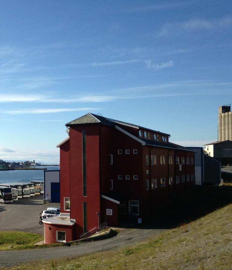 Nordkapp Vandrerhjem Honningsvåg Buitenkant foto