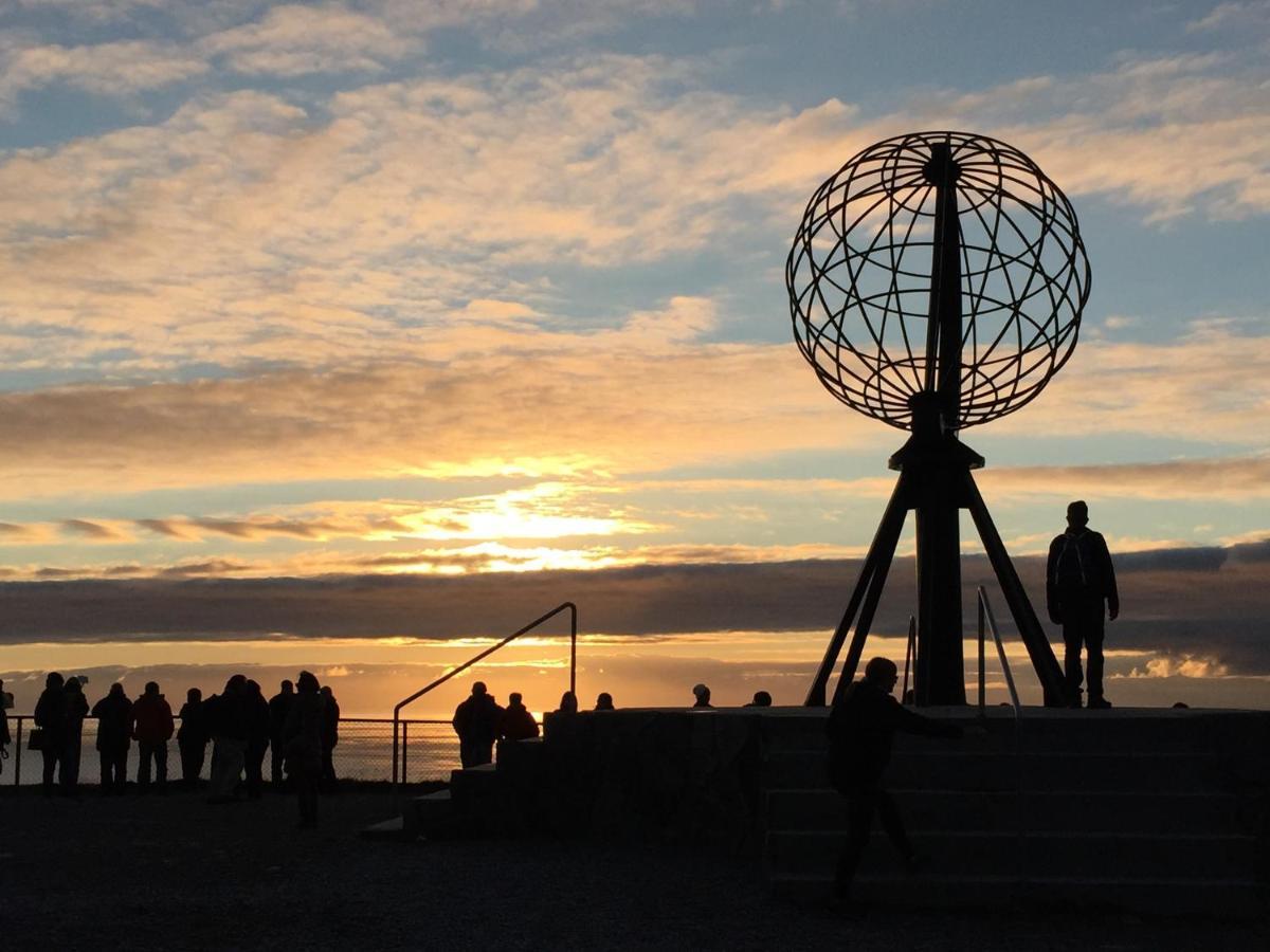 Nordkapp Vandrerhjem Honningsvåg Buitenkant foto